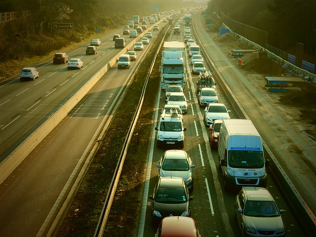 Quels sont les mauvais réflexes qui accompagnent souvent les conducteurs sur les routes ?